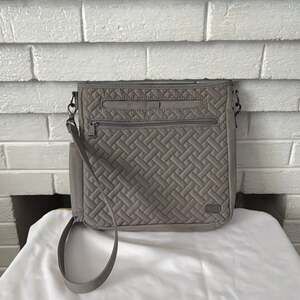 Lug Somersault Quilted Crossbody Bag in Brushed Grey